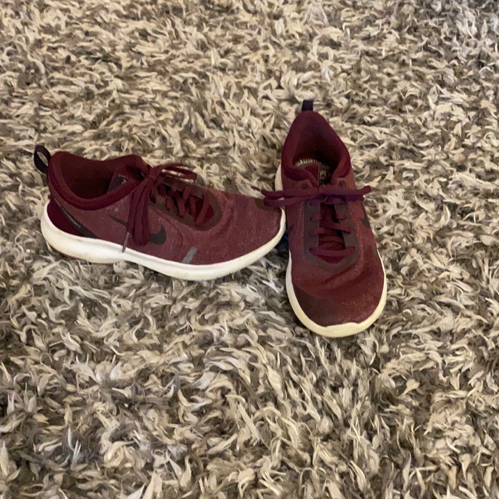 Girls Nike shoes